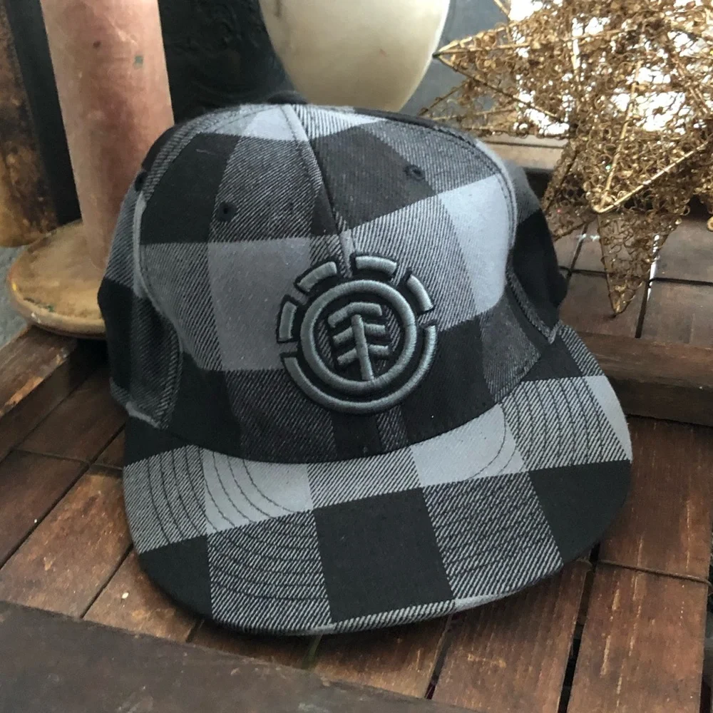 Element Hat - Picture 1 of 3